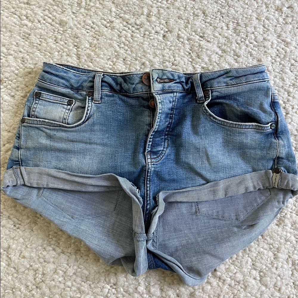 One Teaspoon Bandit Jean Shorts. Size 27
